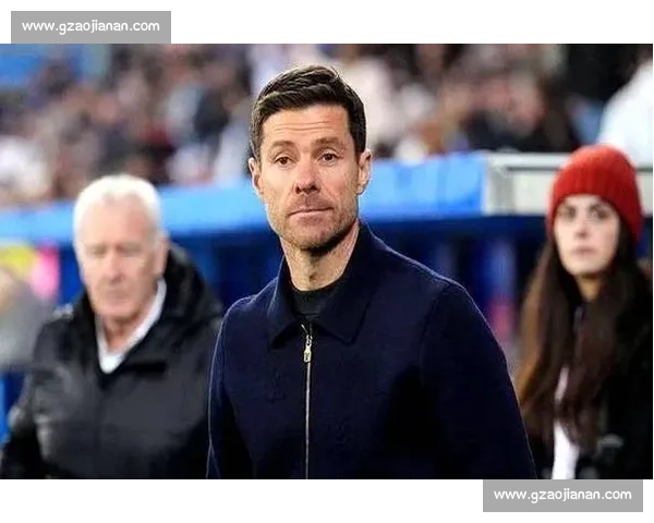 阿隆索执教皇马：少帅接盘困境银河战舰，铁血战术能否重塑辉煌？